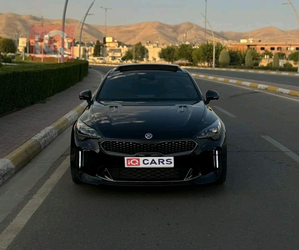 كيا ستينغر